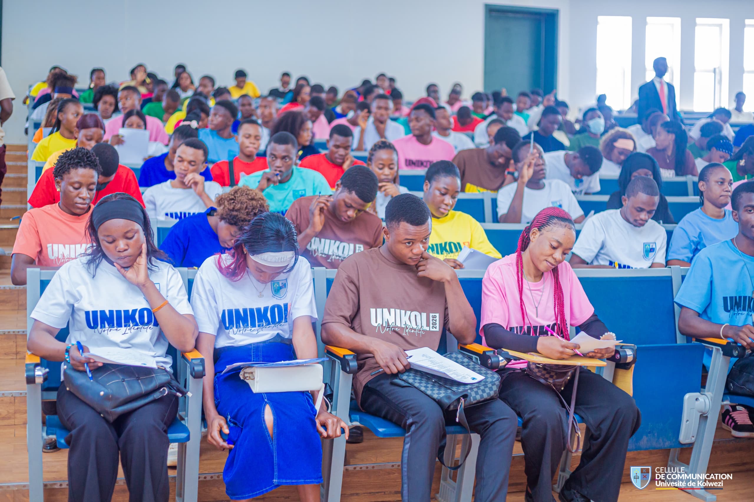 Candidats en salle pendant les épreuves d’admission — UNIKOL, 19 octobre 2026